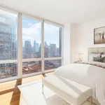 Rent 2 bedroom apartment of 116 m² in New York