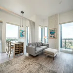 Appartement de 796 m² avec 6 chambre(s) en location à Toronto