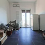 Rent 4 bedroom apartment of 90 m² in Cropani