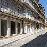 Rent 1 bedroom apartment of 64 m² in Porto