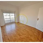 Rent 4 bedroom apartment of 147 m² in Lisbon