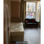 Rent 1 bedroom flat in Yorkshire And The Humber