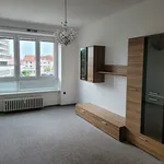 Pronajměte si 2 ložnic/e byt o rozloze 57 m² v Hradec Králové