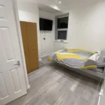 Rent 2 bedroom flat in Wales