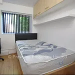 Rent 6 bedroom house in Leeds