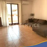 Rent 3 bedroom apartment of 90 m² in Roma