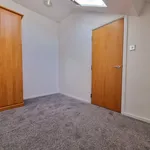 Rent 3 bedroom flat in London