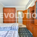 Rent 3 bedroom apartment of 130 m² in Витоша