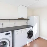 Rent 3 bedroom house in Dorking