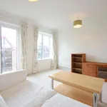 Flat to rent in Compass House, Reading RG1