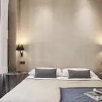 Rent 2 bedroom apartment of 30 m² in Barcelona