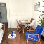 Rent 1 bedroom apartment of 390 m² in Paris