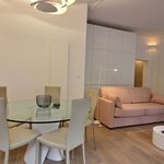 Rent 2 bedroom apartment of 818 m² in Paris