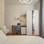 Rent a room in lisbon