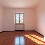 Affitto 5 camera casa di 220 m² in Lonato del Garda