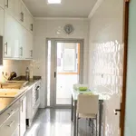 Rent 6 bedroom apartment in Senhora da Hora