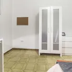 Rent 5 bedroom apartment in Valencia