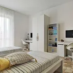 Rent a room of 95 m² in milan