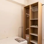 Rent a room of 90 m² in madrid