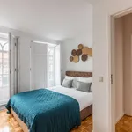 Rent 3 bedroom apartment in porto