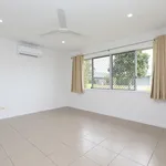 Rent 4 bedroom house of 540 m² in  Edmonton QLD 4869                        