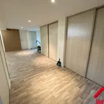 Appartement de 92 m² avec 3 chambre(s) en location à ObjatT