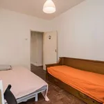 Rent a room in lisbon