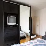 Rent 4 bedroom apartment in Lisbon