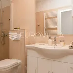 Rent 2 bedroom apartment of 112 m² in Split