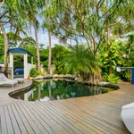 Rent 4 bedroom house in Palm Cove