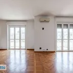 Rent 3 bedroom apartment of 150 m² in Milan