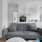 Rent 2 bedroom apartment of 31 m² in Paris