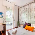 Rent a room of 460 m² in Barcelona