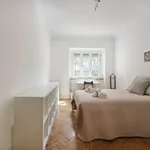 Rent a room in lisbon