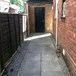 Rent 4 bedroom house in Wolverhampton