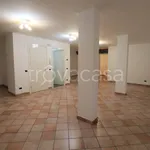 Rent 10 bedroom house of 400 m² in Arese