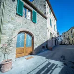 Rent 3 bedroom house of 80 m² in Seggiano