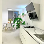 Rent 1 bedroom apartment of 90 m² in Athens