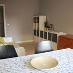 Rent 3 bedroom apartment in barcelona