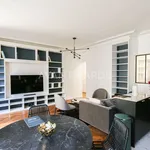 Appartement de 77 m² avec 2 chambre(s) en location à Paris