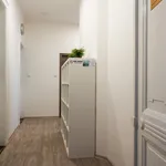 Pronajměte si 2 ložnic/e byt o rozloze 79 m² v Prague