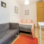 Rent 5 bedroom apartment in Valencia