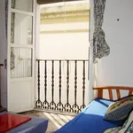 Rent 1 bedroom apartment in Seville']