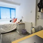 Rent 5 bedroom flat in West Midlands