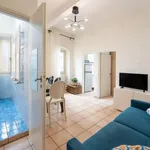 Rent 1 bedroom apartment of 35 m² in Florence