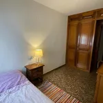 Rent a room of 130 m² in Alicante