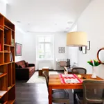 Rent 1 bedroom apartment of 80 m² in Prague