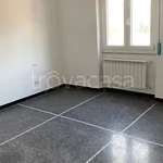 Affitto 4 camera appartamento di 43 m² in Genova