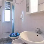 Rent 6 bedroom apartment in Rome