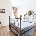 Rent a room of 80 m² in Roma